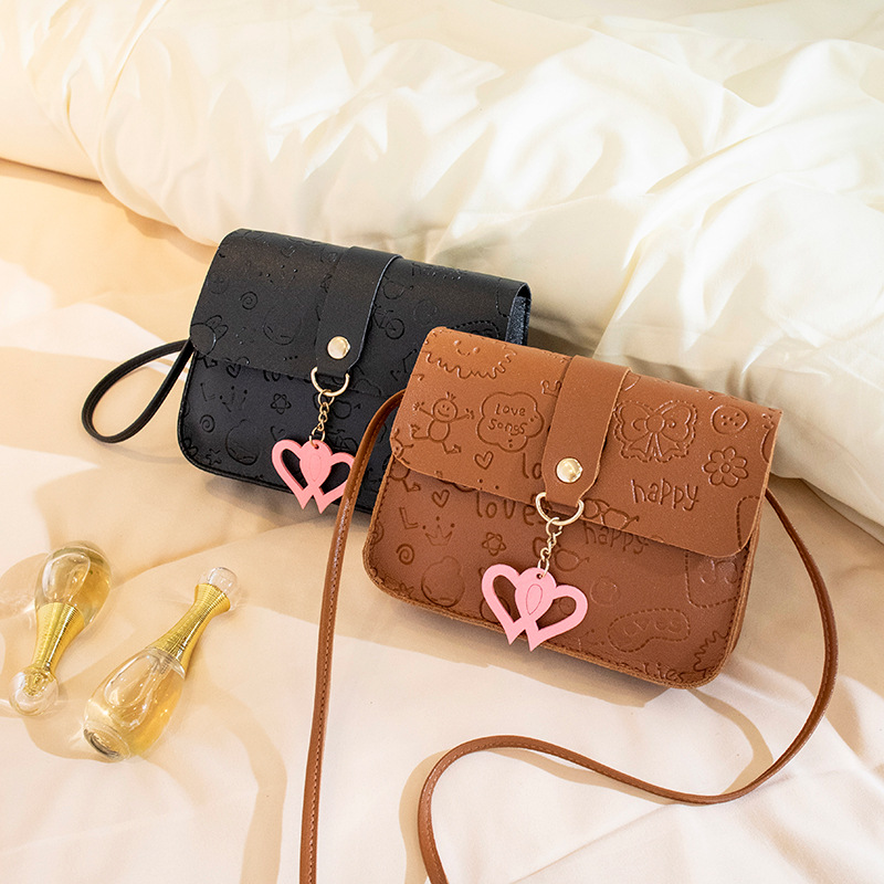 Designer Embossed Small Square Bag Crossbody Bag Ladies Shoulder Bags Hearts Hanging Decoration Mobile Phone Bag Fashion Bags DPD2409214