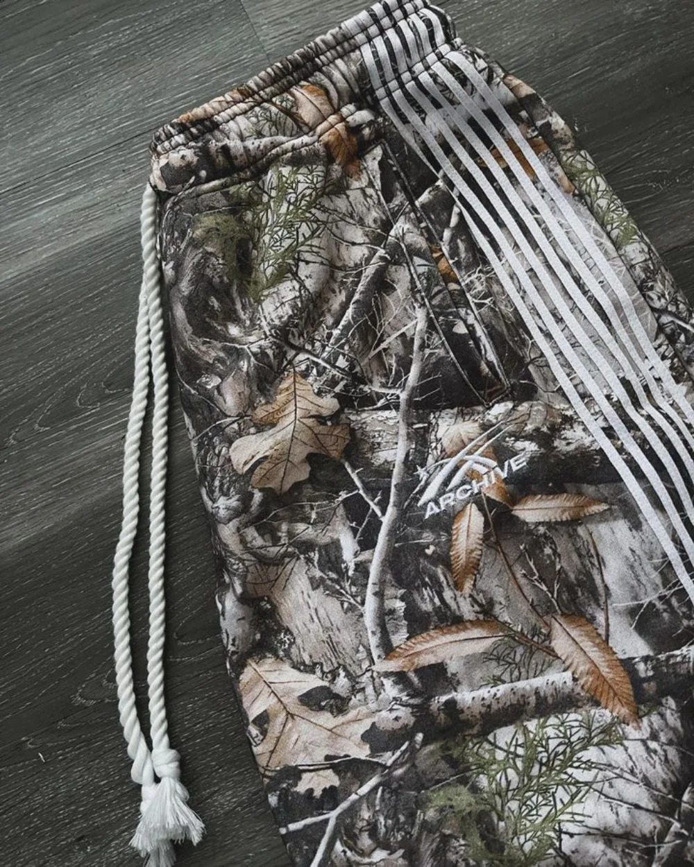 Y2k Leaf Camouflage Functional Tactical Long Pants Men Women Quality Jogger Drawstring Sweatpants Cargo Trousers 240910