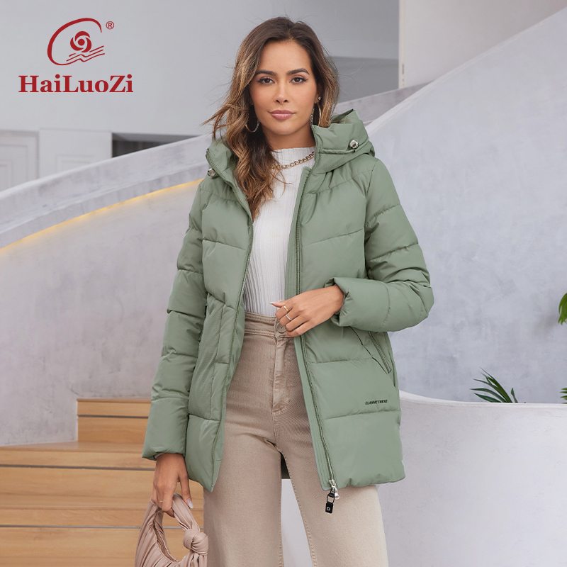 Hailuozi 2023 New Women's Jacket Short Warm Hooded Female Winter Outwear Classic Brand Zipper Design Big Pockets Women Coat 9910