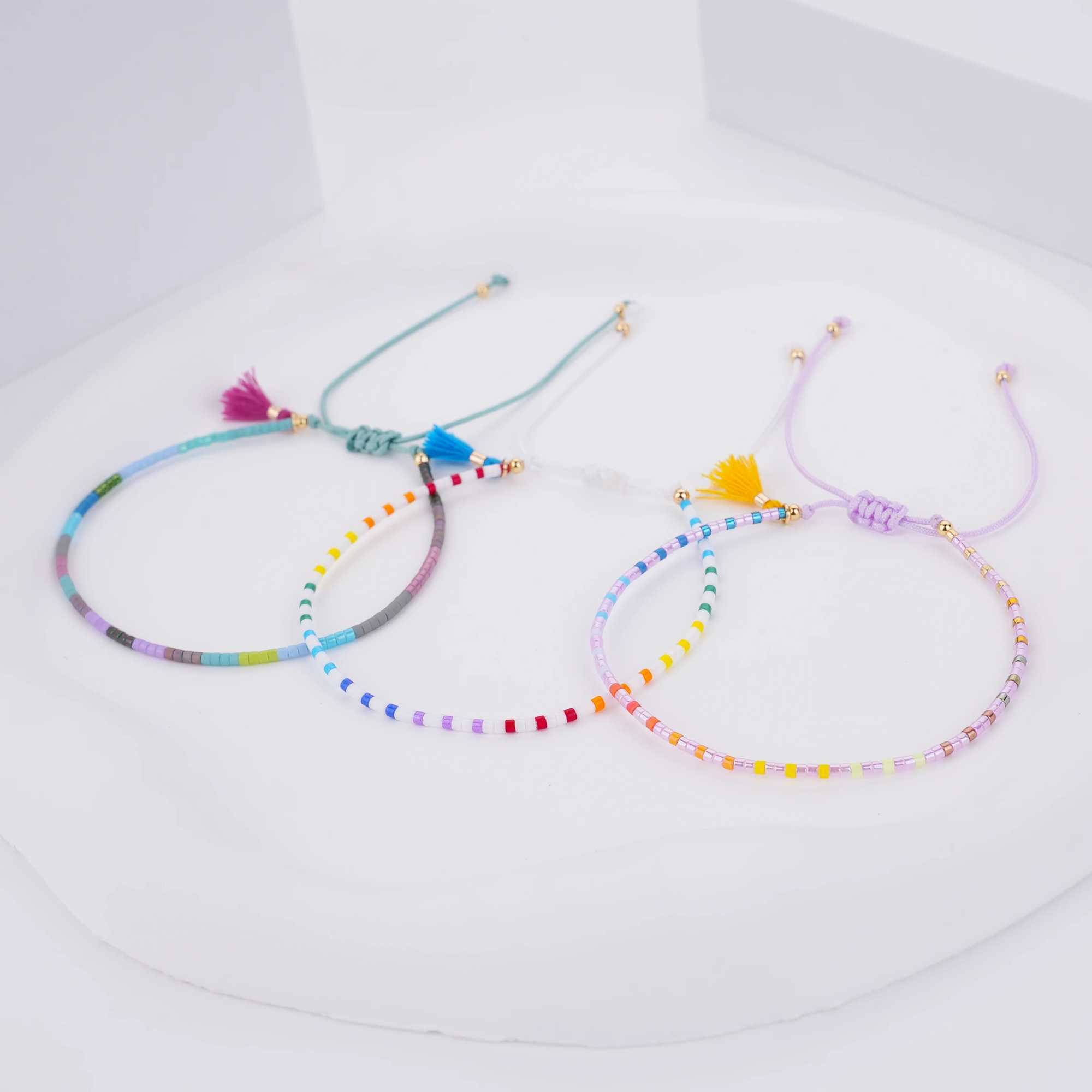 2023 Bohemian National Wind Beaded Bracelet Rainbow Handmade Seed Beads Hand Rope Female Women 1 PairX240921