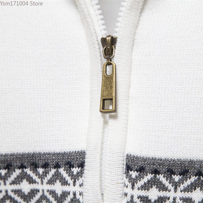 2023 Autumn Winter Men's High-Quality Half High Collar Color Matching Sweater Male Business Casual Knitwear Pullovers