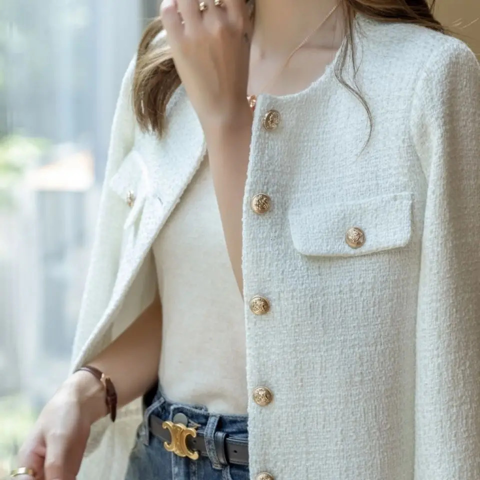 French Wool Tweed Coat Fashion High-End Gold Button Short Slim Temperament Spring And Autumn Korean Coats Women Jacket 2024