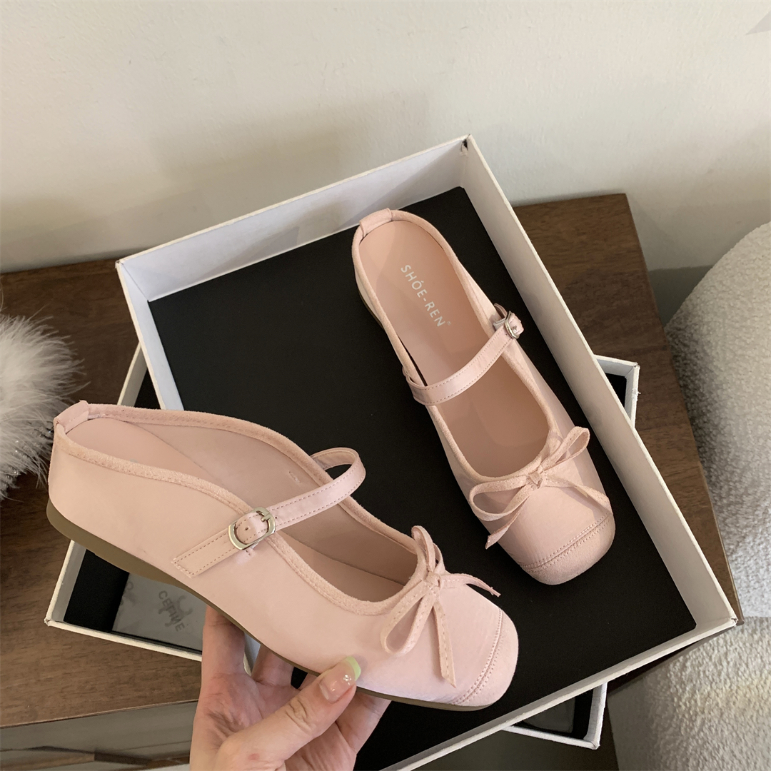 2025 S Fashion Designer Women Casual Shoes Flat Bottom Comfort France Gentle Style Cute Design Triple Pink Sier Free Shipping