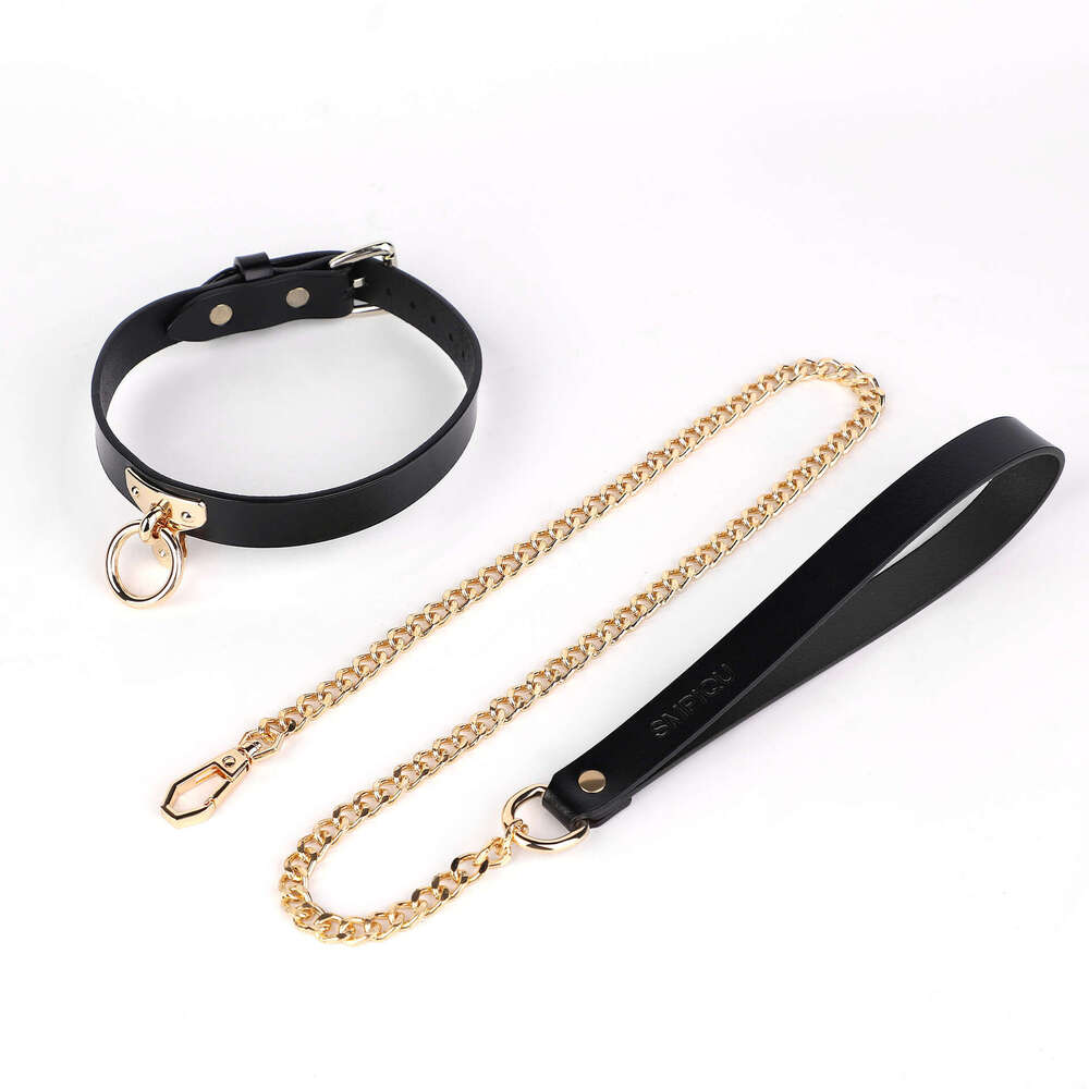 Sexy SM props, female slave training, leather traction collar, high-end cowhide collar, alternative adult products, hair replacement