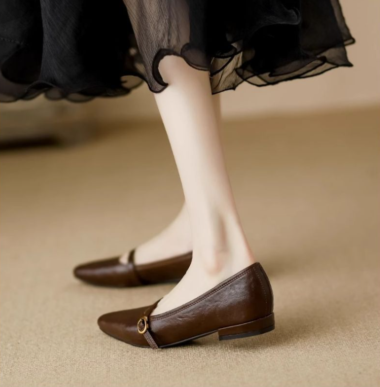 Women Shoes Vintage Flat Bottom Comfort Soft Sole Pointed Toe Sexy Style Simple Design Fashion Triple Black Brown fashion