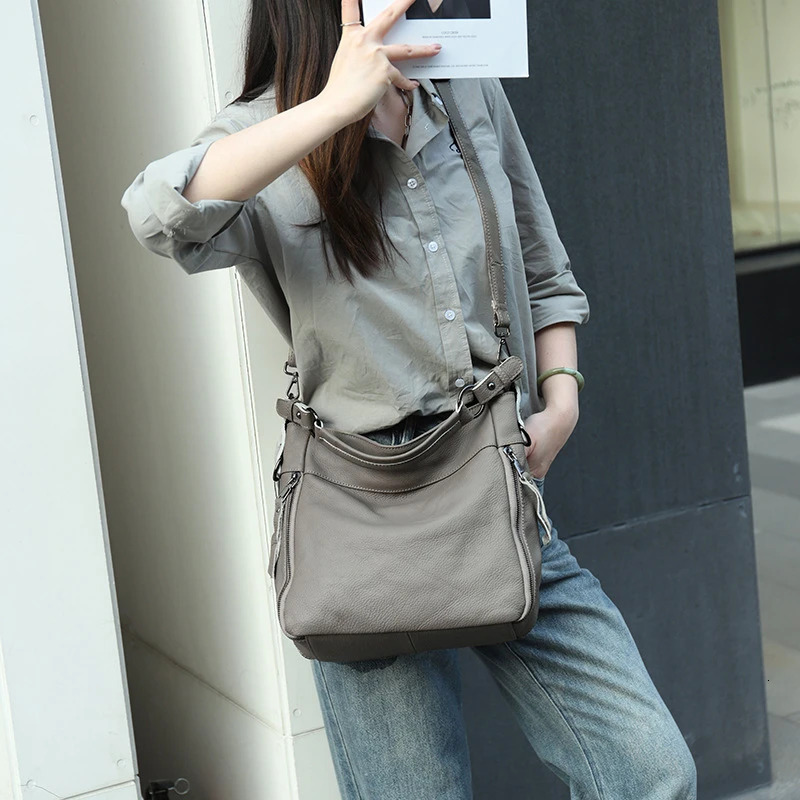 High Quality Women's Real Cow Leather Handbag, Versatile Ladies' Large Capacity Shoulder Crossbody High-end Commuting Bag