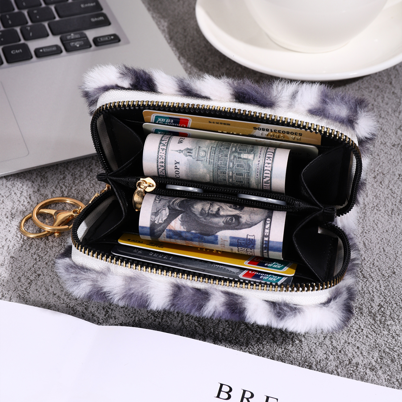 New creative coin purse, fashion leopard print plush wallet, niche simple furry card bag wallet