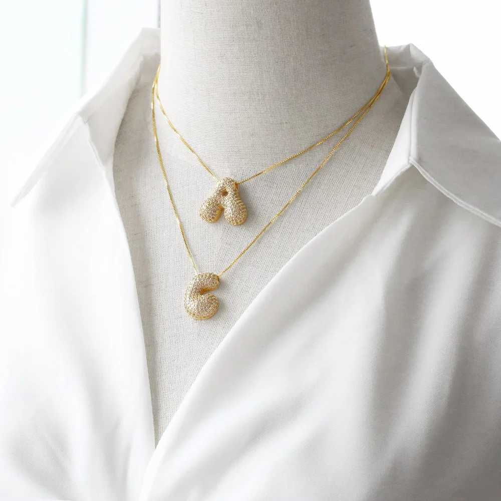 New 26 English letter necklace gold-plated A-Z zircon clavick chain suitable for men and womens exquisite luxury charm jewelry W240918