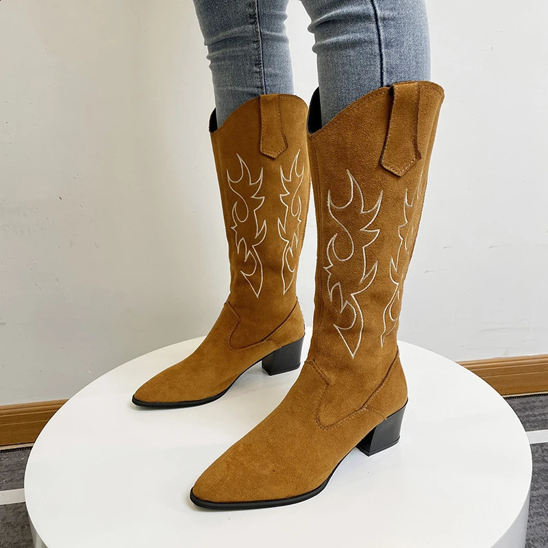 Embroidered Cowboy Boots for Women Knee High Midium Chunky Heel Pointed Toe Retro Classic Western Cowgirl Boots 240921