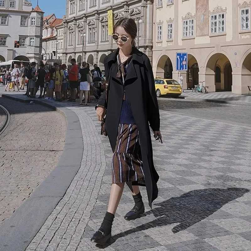 Autumn/Winter New Women 2024Korean Mid length Loose Trench Coat Women Versatile Black Leisure Advanced Sense Fashion WindbreakerX240921