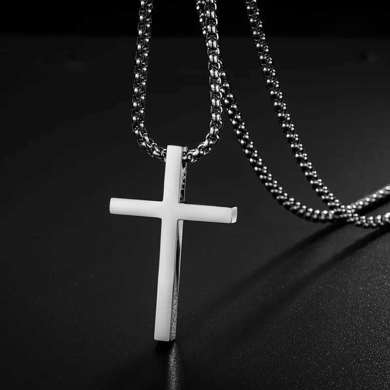 New stainless steel cross pendant necklace suitable for men women minimalist jewelry mens and womens necklaces silver W240918
