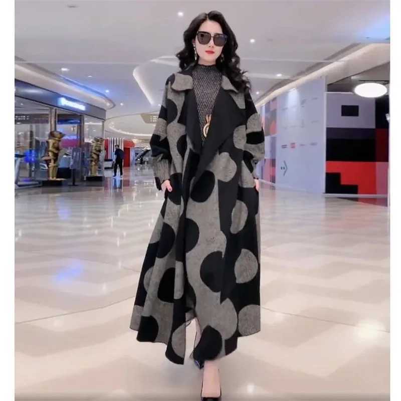 Polka Dot windbreaker For Women Long Windbreaker Loose Large Size L-5XL Overcoat Middle aged Female Wool Trench Coat OutcoatX240921