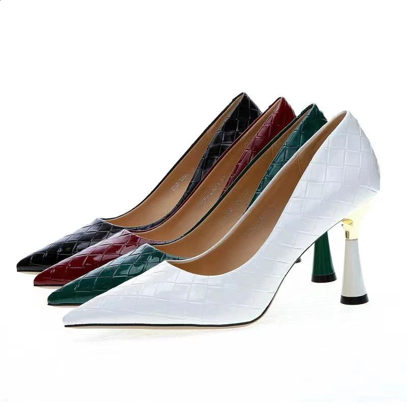 Plaid Classic Casual High Heels Pattern Embossed Fashion Oversized Shoes Autumn/Winter Pump Womens Shoes 240919