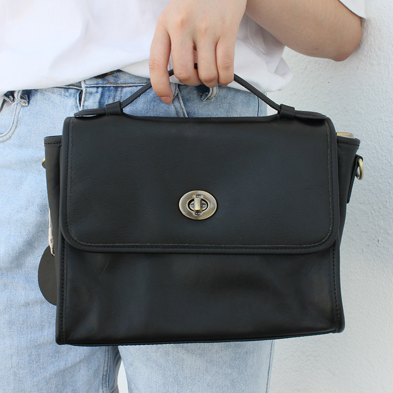 Classic Messenger Bags Women Crossbody Natural Genuine Leather Handbags Designer Commuter Work Bag Female Flap Pocket Purses