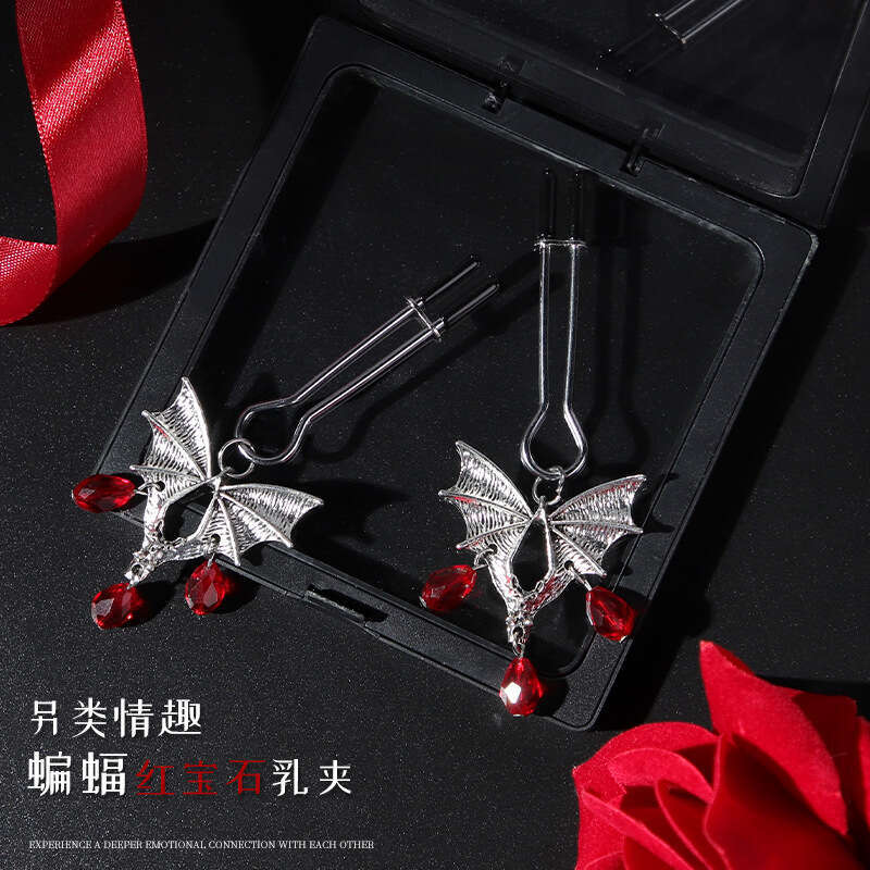Sexy SM Props Stimulating Breast Beating Clip Masturbating clitoris Clip Strong Mimi Clip Bat Ruby SM Breast Clip