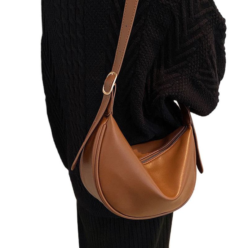 2025 New Women's Shoulder Bag Large Capacity Fashionable Multi Functional Dumpling Dumpling Bag Niche Autumn/winter Shoulder Crossbody Bag Design