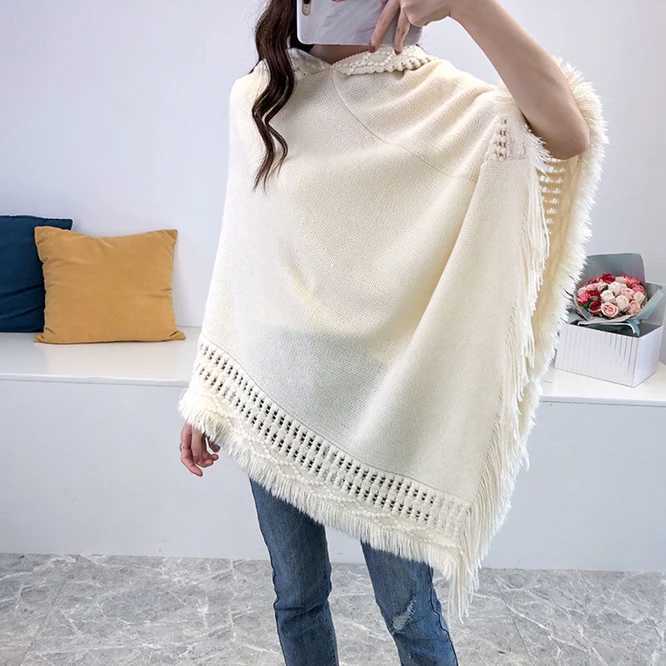 Spring/Summer New Womens Winter Knitted Hoodie Raincoat Corner Hook Weaving Tassel Shawl Bag Sweater Hoodie for Girls Warm Khaki W240921