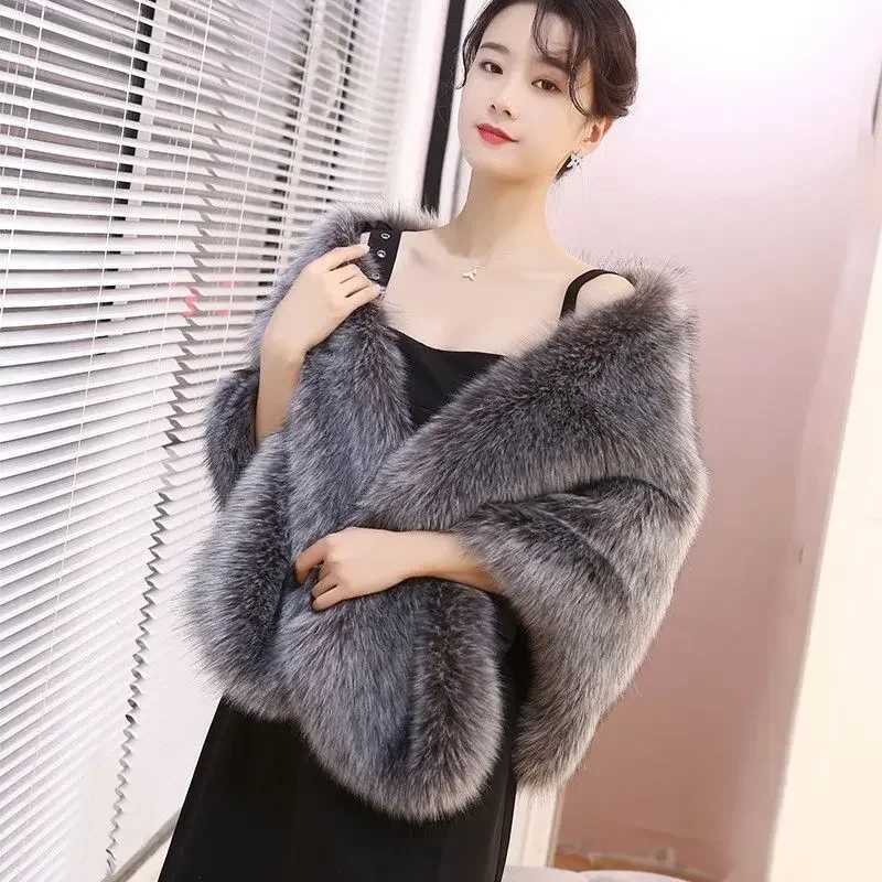 2024 New Autumn Womens Open Sewing Solid Color Shawl with Artificial Fur Plush Short Horn Womens Winter Pashmina Bag T299 W240921