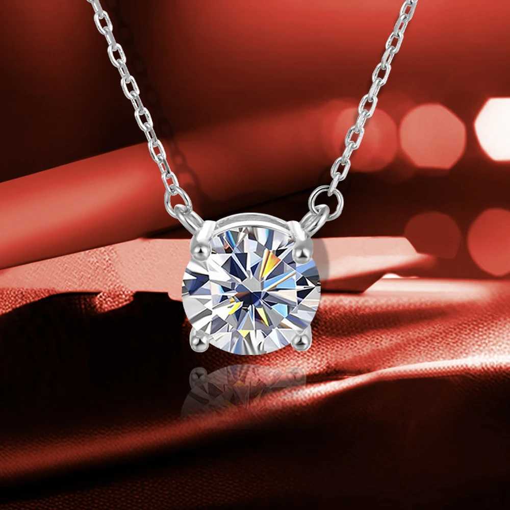URMYLADY Moissanite Diamond 8.0mm 2CT Womens Necklace Pendant 925 Womens Necklace Party Bridal Exquisite Jewelry W240918