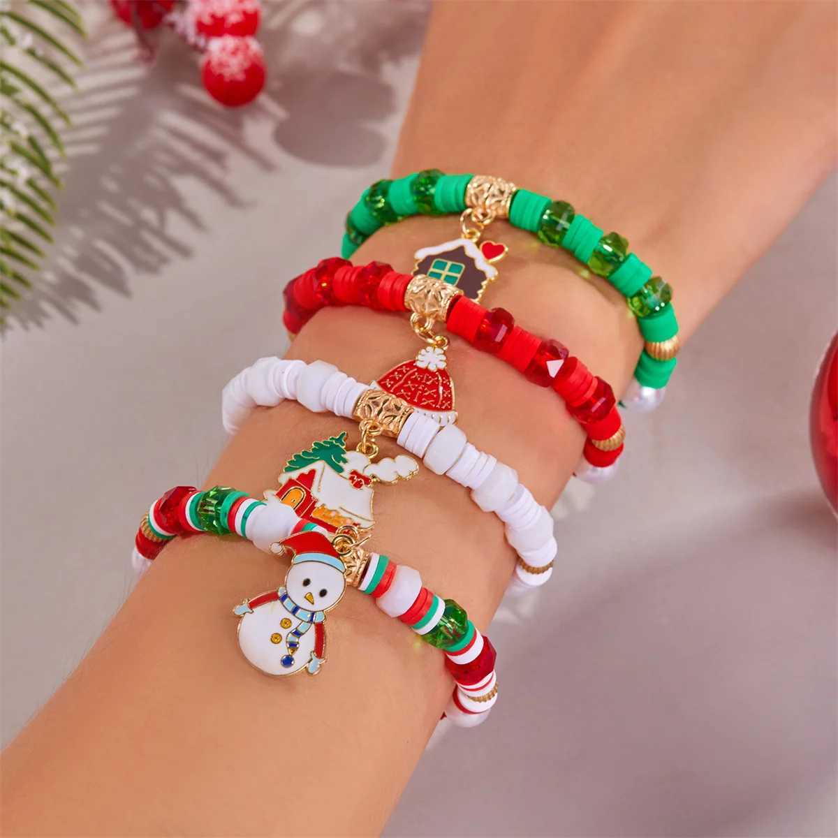 4Pc/Set Merry Christmas Tree Santa Claus Bracelet For Women Xmas Deer Crystal Polymer Clay Beads Woven Bracelet New Year JewelryX240921