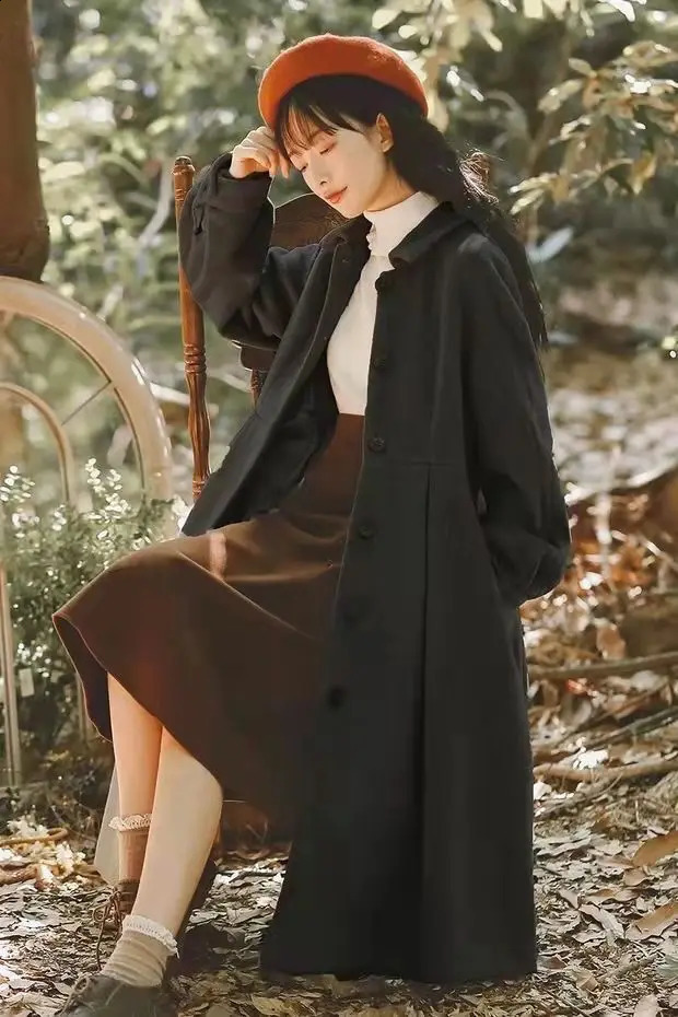 Woolen Coats French Vintage Women Autumn Winter Elegant Pleated Long Coat Female Sweet Lantern Sleeve Jackets 240918