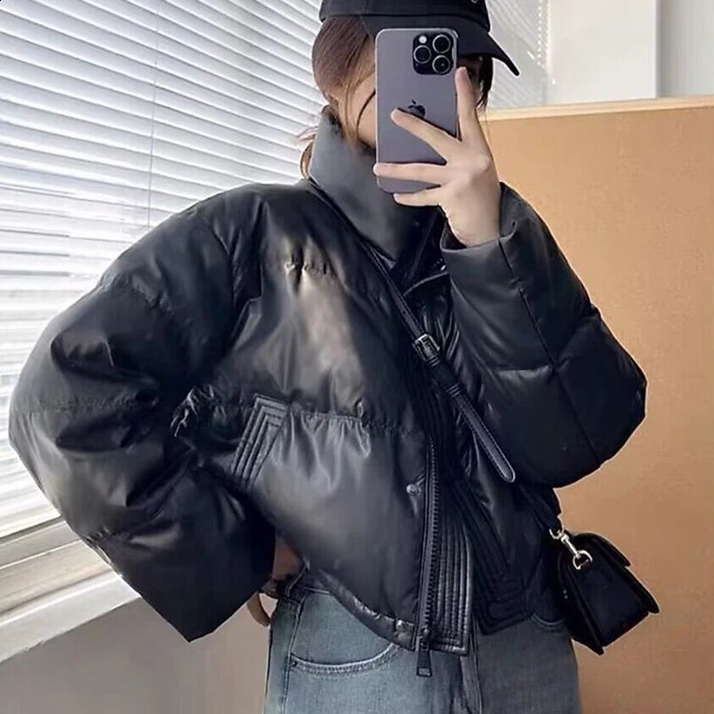 Winter Warm Thick Parka Fashion Loose Crop Jacket Female Black Cotton Padded PU Leather Elegant Zipper Coat Y2K Tops 240919