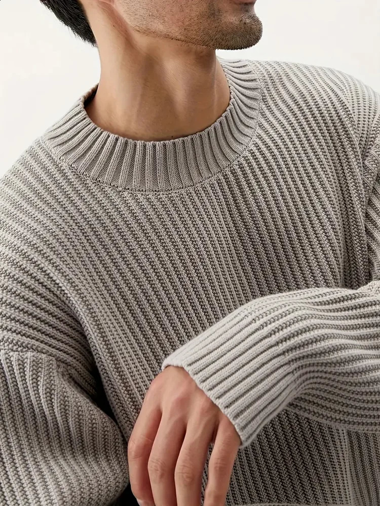 Autumn and winter latte art mens solid thick warm full matching knitted Korean fashion sweater loose comfortable trendy casual couple clothing 240913