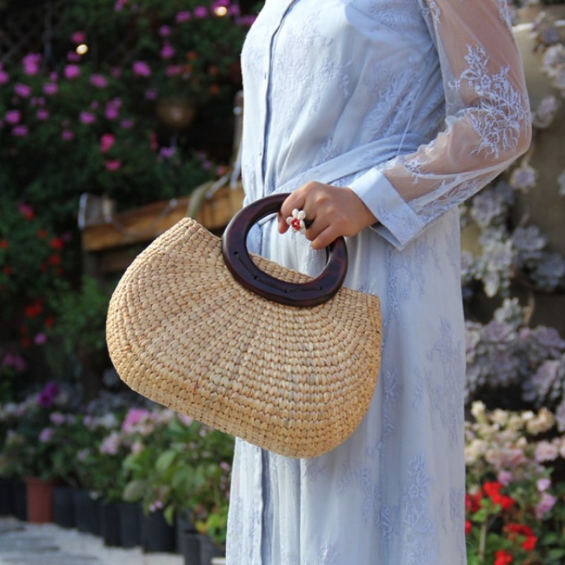 Summer New Wooden Handle Grass Woven Bag Handheld Leisure Small And Fresh Women's Handbag