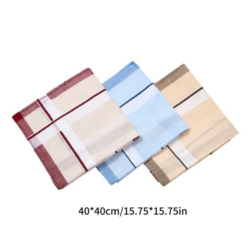Provide convenient sweat wiping handles for fitness enthusiasts and adventurers W240921
