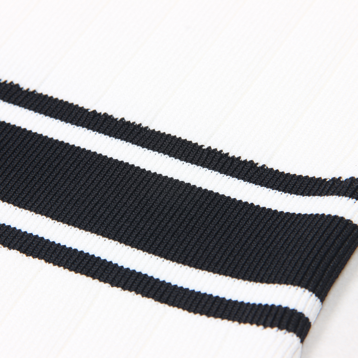 SML Quality Spot 2024 Summer New Lady Versatile Temperament Round Neck Waist Slim Short Sleeve Hip Wool Knit Dress