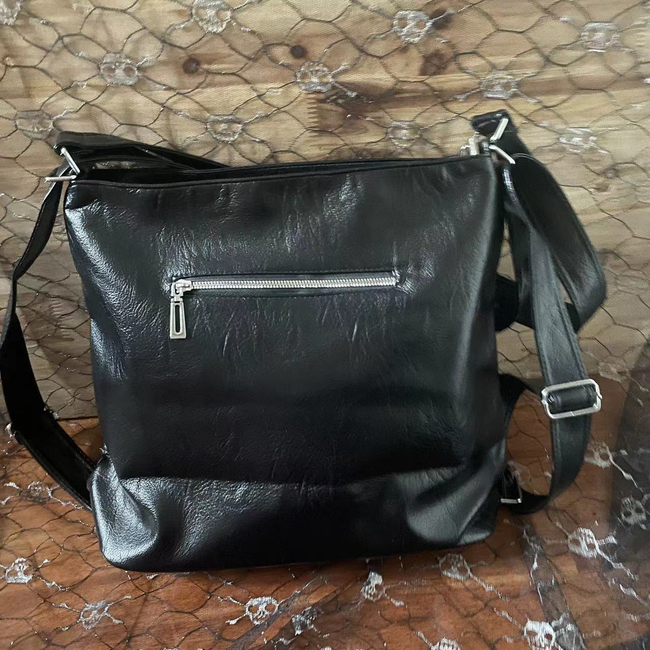 Cute Chain Message Gothic Rock Y2k Shoulder Bag Leather Cossbody Bag For Women