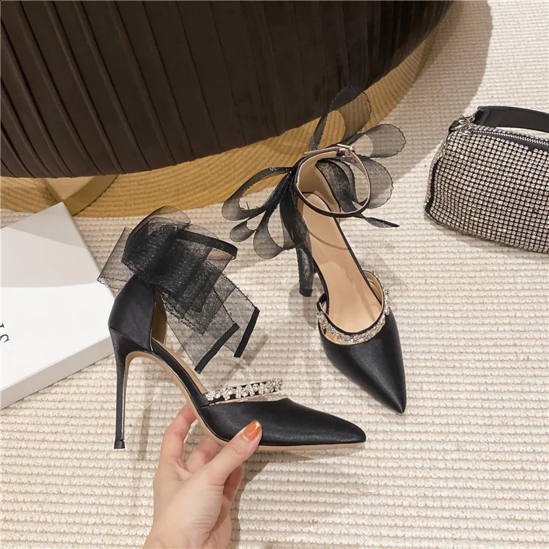 Crystal womens satin slim high heels elegant ankle strap party bow sandals sexy high heels white black wedding shoes 240919