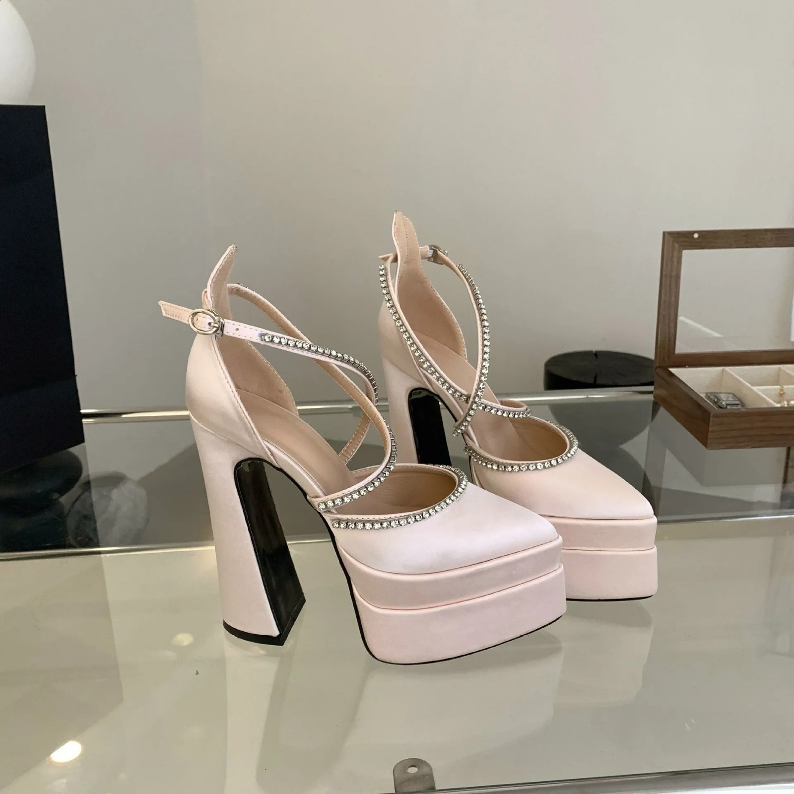 15cm Spring/Summer 2024 Fashion Platform Thick High Heels Hatred Sky High Point Satin High Heels Display Womens Single Shoes 240919