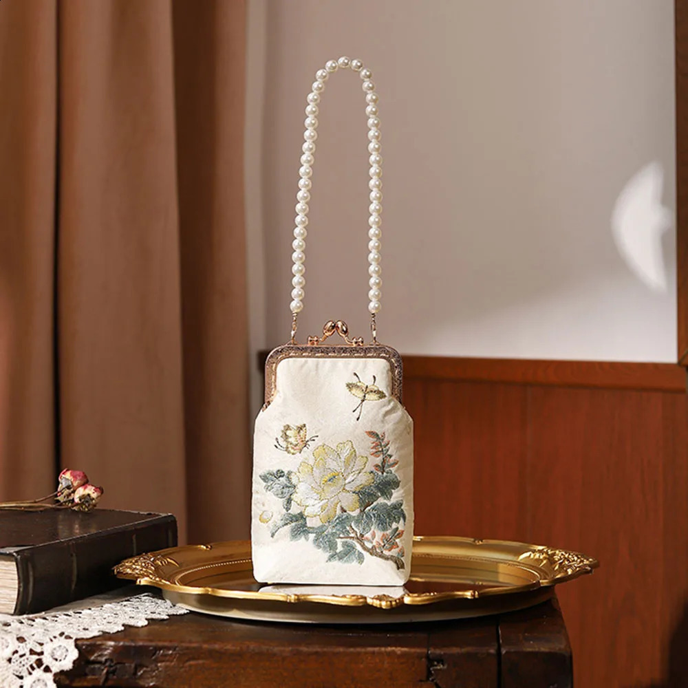 Retro Chinese Style Embroidered Handbag Clip Clutch Dinner Party Purse Pearl Chains Metal Lock Beaded Evening Shoulder Bag Sac 240909