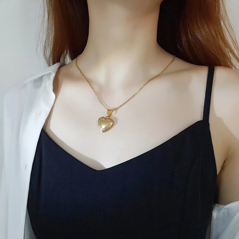 Vnox Customize Picture Name Women Necklaces Heart Locket Pendant Family Image Personalized Anniversary Gift 240914
