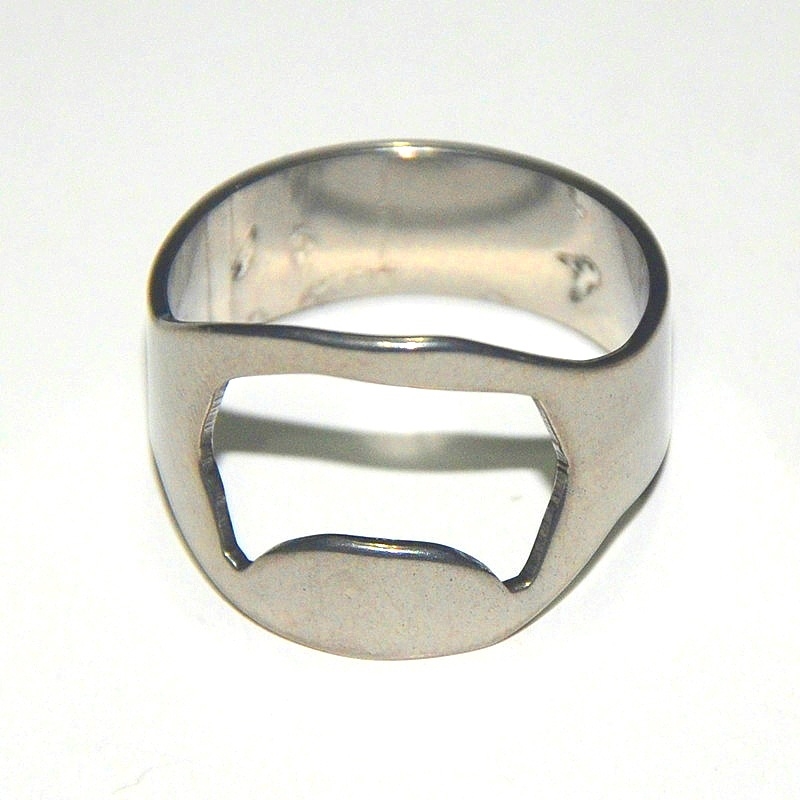Stainless steel ring finger tablet wine bottle opener Soda drinker