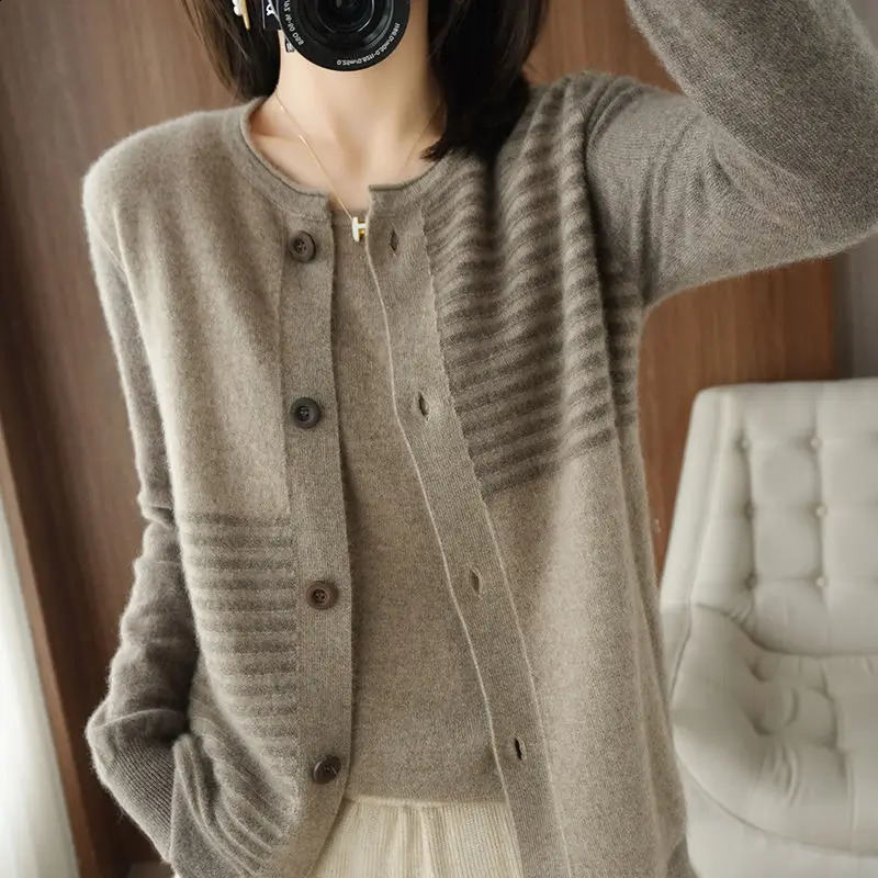 Autumn Winter Temperament Striped Knitting Cardigan Coat Ladies Fashion Patchwork O-neck Sweater Women Clothing Vintage Tops 240918