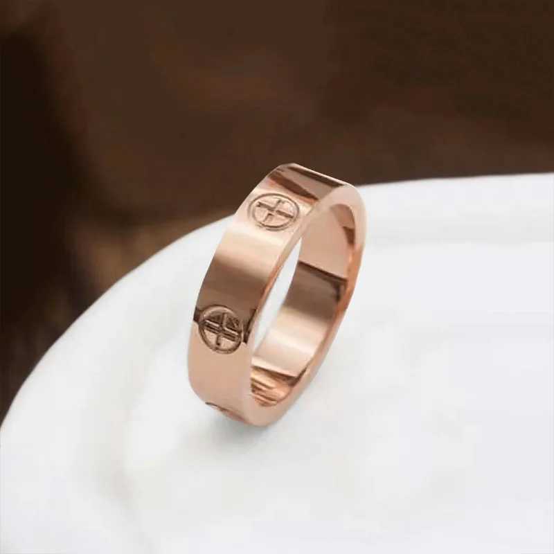 Trendy Stainless Steel Rose Gold Color Love Ring for Women Men Couple CZ Crystal Rings Luxury Brand Jewelry Wedding GiftX240921