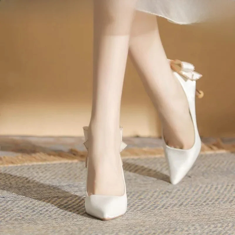 Elegant white womens high heels bow bridal shoes satin wedding shoes Airy thin high heels single 240919