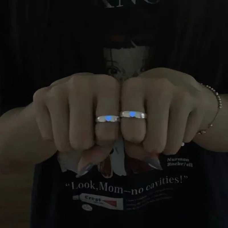 Glow In Dark Ring Luminous Blue Pink Light Love Heart Ring Couples Girls Silver Color Jewelry Adjustable Size New Fashion RingsX240921