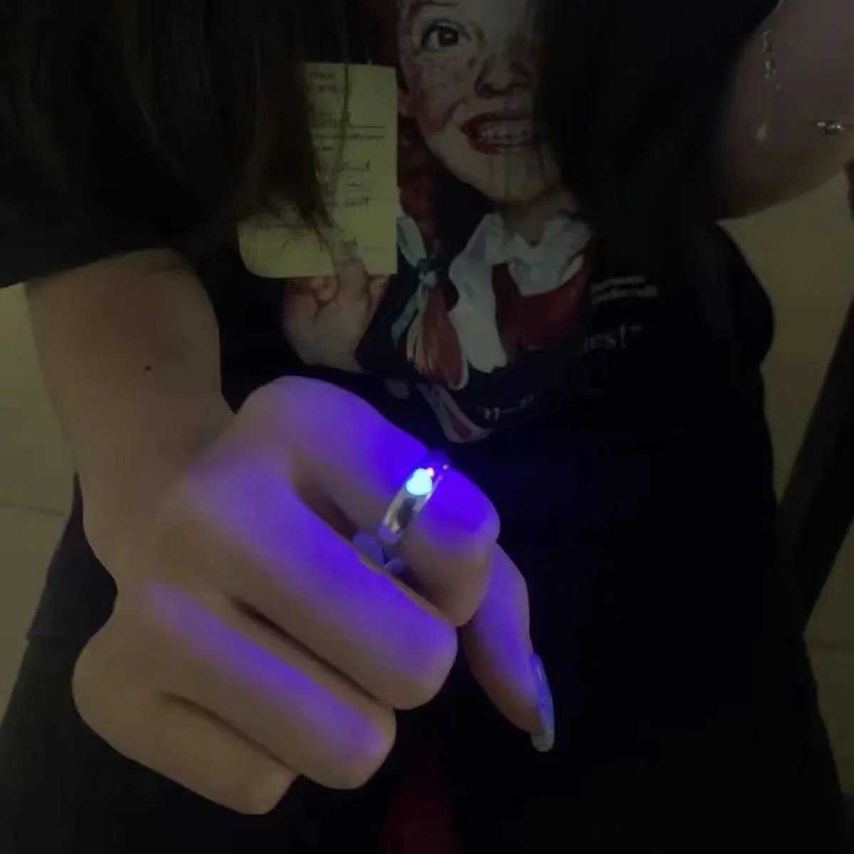 Fashion Blue Love Heart Luminous Ring for Women Men Fluorescent Ring Glow In Dark Adjustable Couple Finger Rings Jewelry GiftsX240921