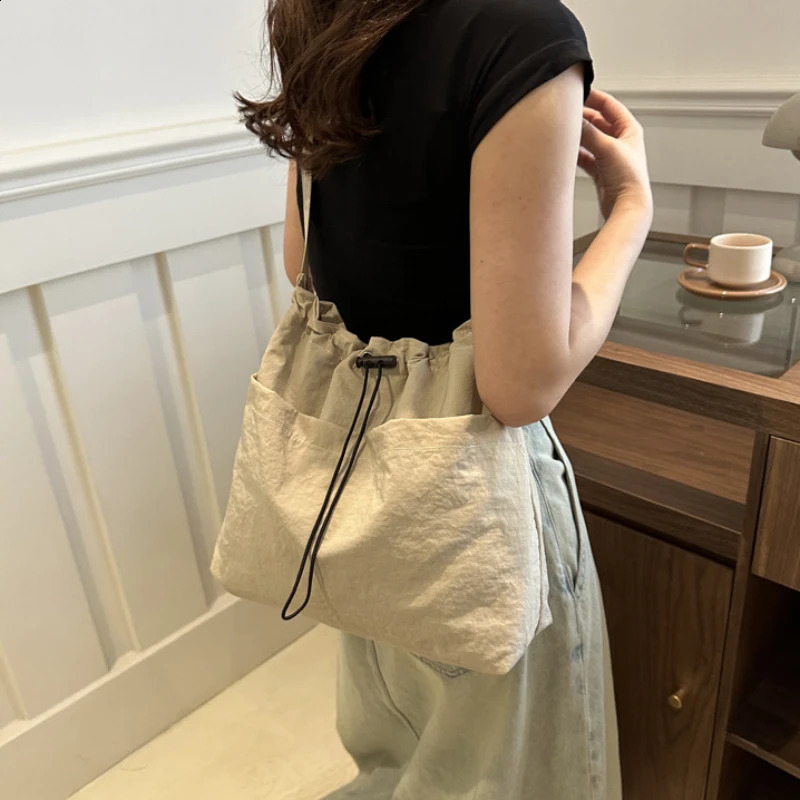 Leisure Big Bag Women 2024 Fashion Cloth Shoulder Large Capacity Tote Bags Class Messenger for Girls 240919