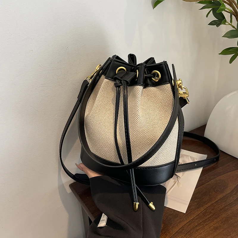 Hand Woven Bucket Bag Environmentally Friendly Material TLXT Casual Fashion Handbag Designer Shoulder Bag Suitable for The Seaside