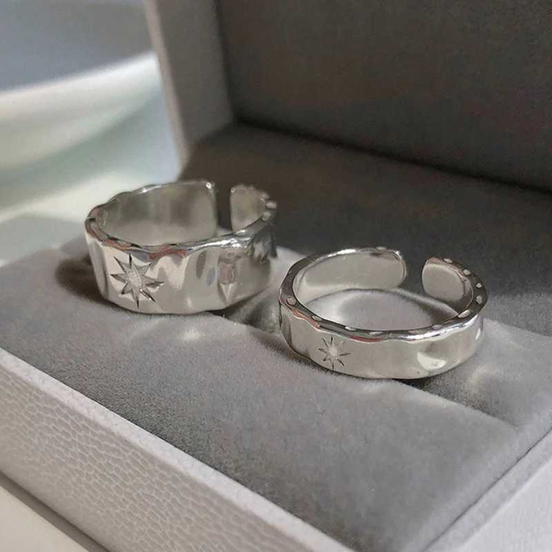 1pair Y2K Star Couple Rings Unisex Punk Sliver Zircon Star Open Ring Women Men Wide Retro Figner Rings Lovers Gifts JewelryX240921