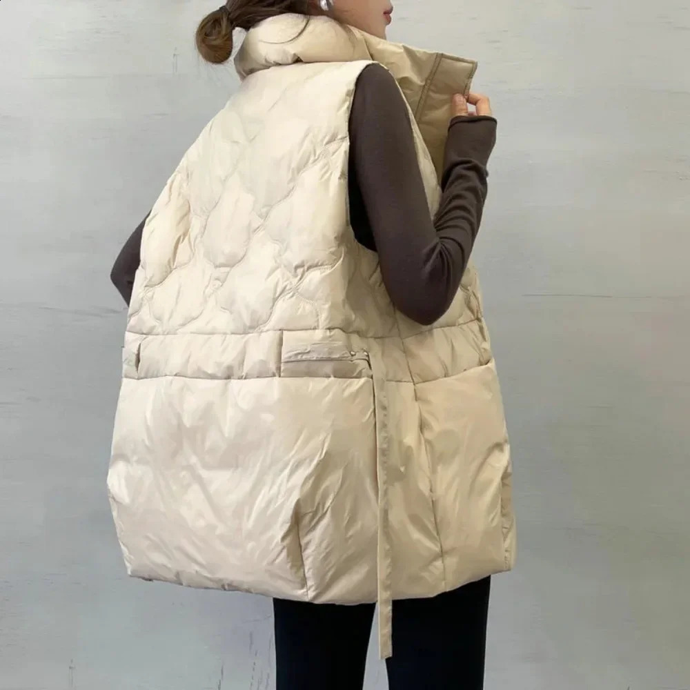 autumn and winter loose casual sleeveless warm vest womens Parkas jacket top Korean white duck down 240921
