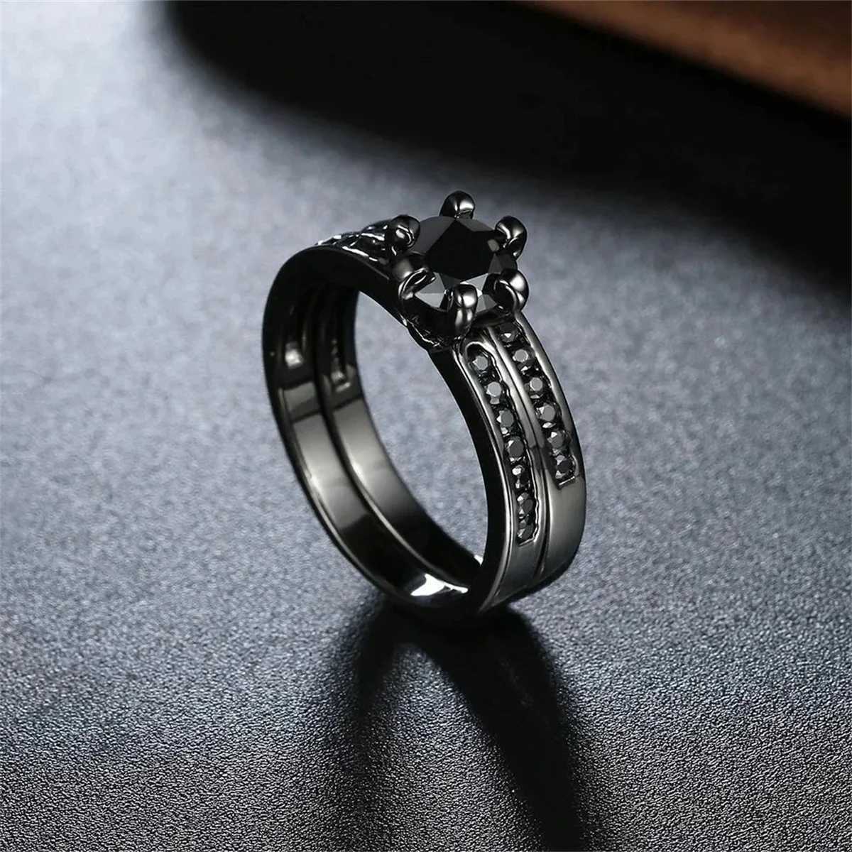 Fashion Couple Rings Exquisite Women Black Rhinestones Zirconia Rings Set Simple Men Stainless Steel Chain Rings Wedding JewelryX240921