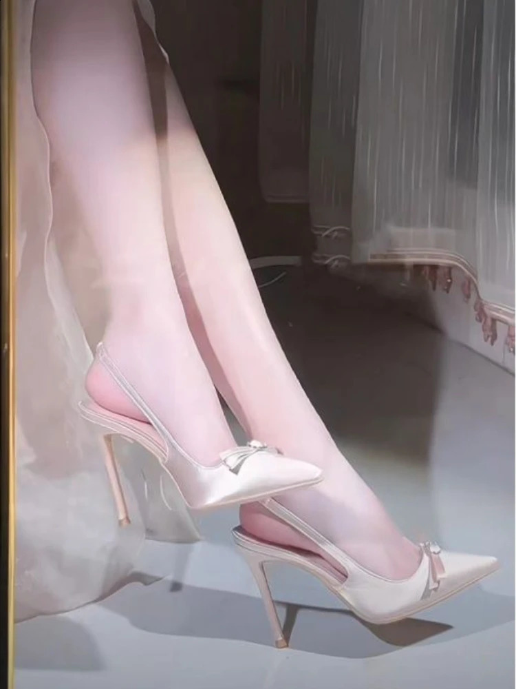 Elegant champagne colored high heels for womens summer 2024 item pointbow slim high heels for womens French sexy style satin single shoes 240919