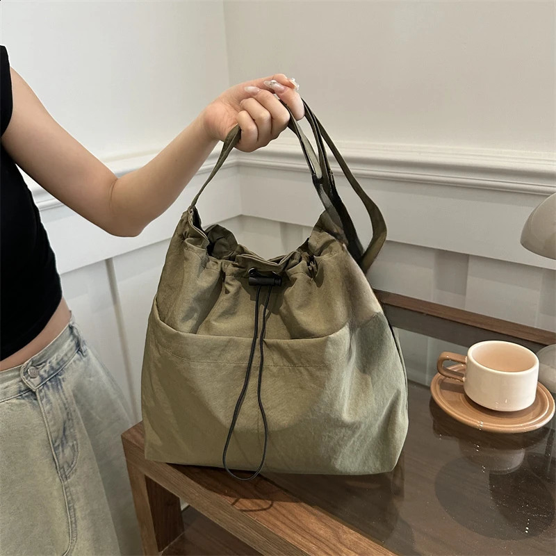 Leisure Big Bag Women 2024 Fashion Cloth Shoulder Large Capacity Tote Bags Class Messenger for Girls 240919