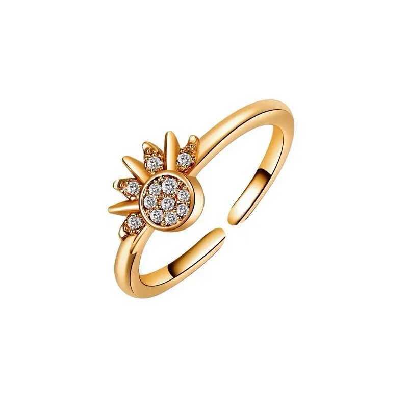 New Personalized Simple Inlaid Rhinestone Sun And Moon Couple Rings For Men And Women Gifts Jewelry Accessories WholesaleX240921