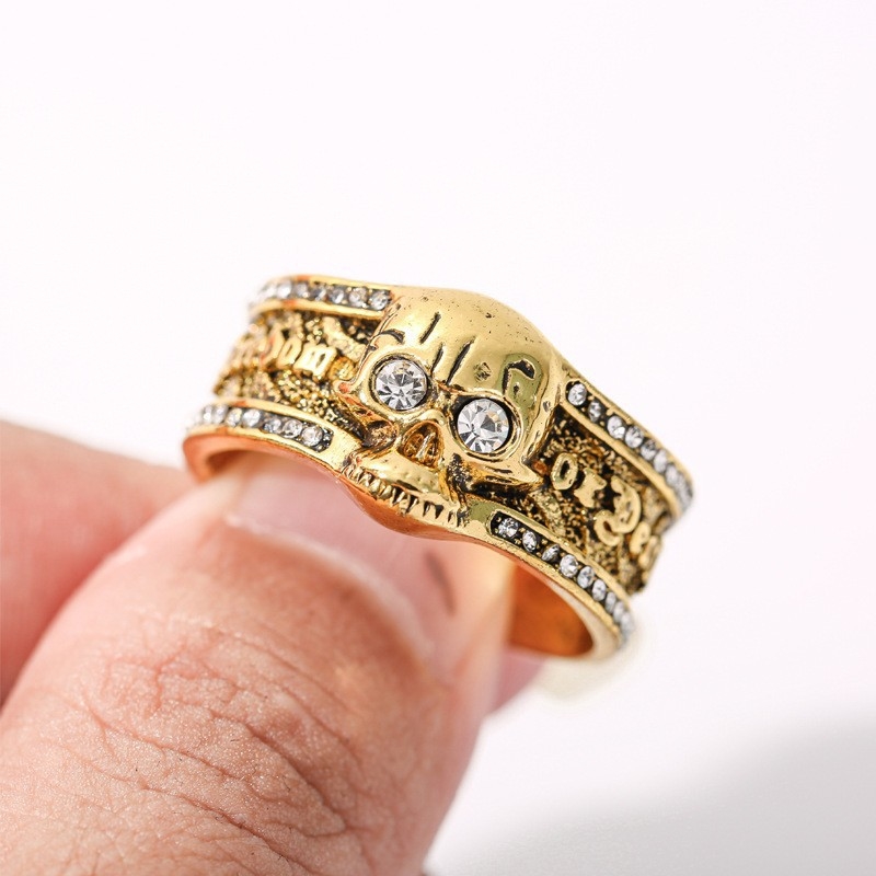 Zinc alloy mechanical skull ring for men European and American pop punk style Mosaic ring